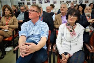 48419514_2592814654069959_130806978506129408_n